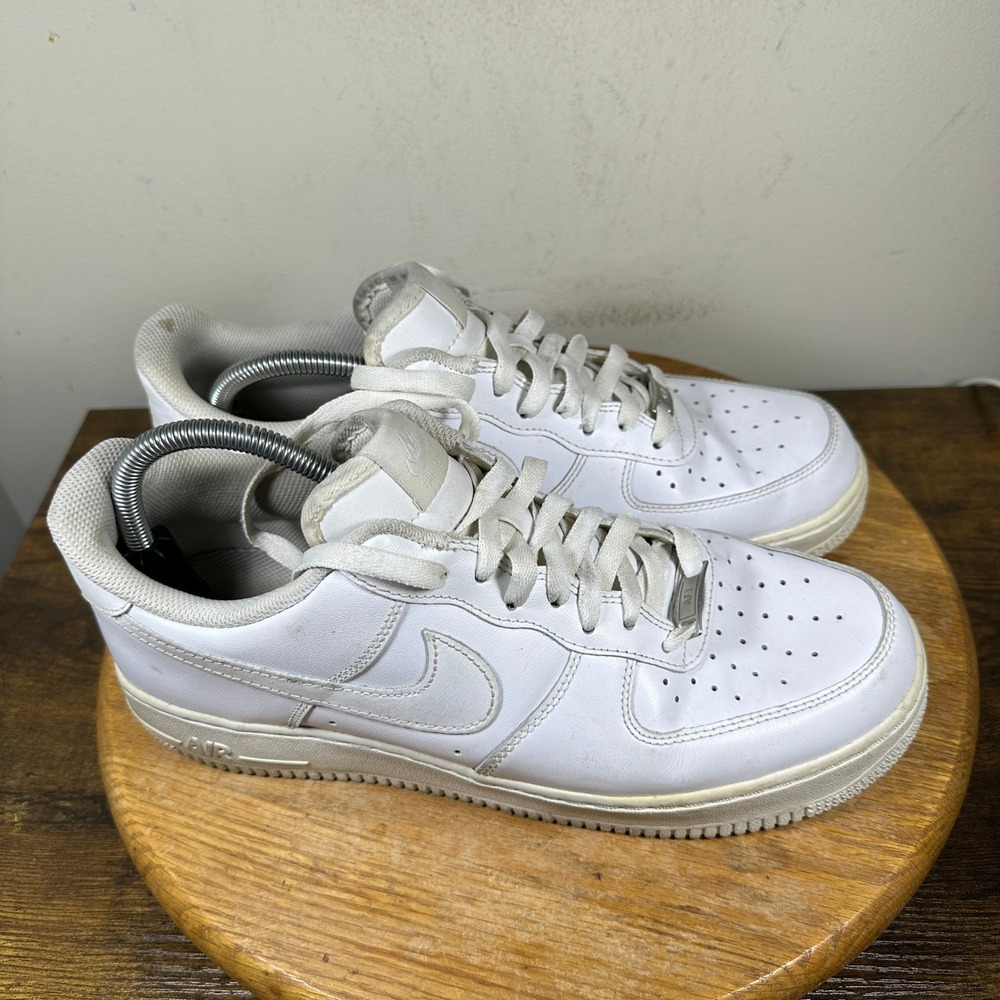 Nike Air Force 1 Low White Leather Sneakers Men's Size 10.5 Shoes 315122-111 - Picture 1 of 9